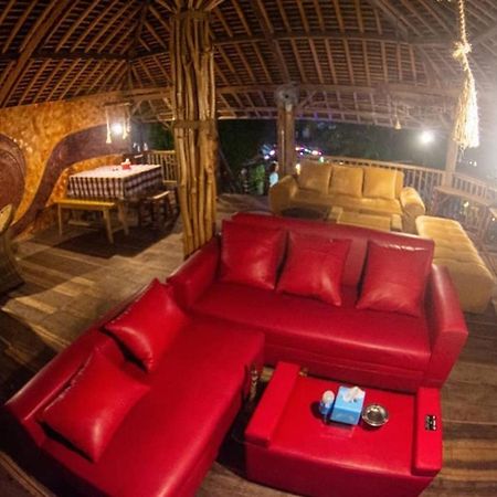 Long Beach Hotel Pangandaran Extérieur photo