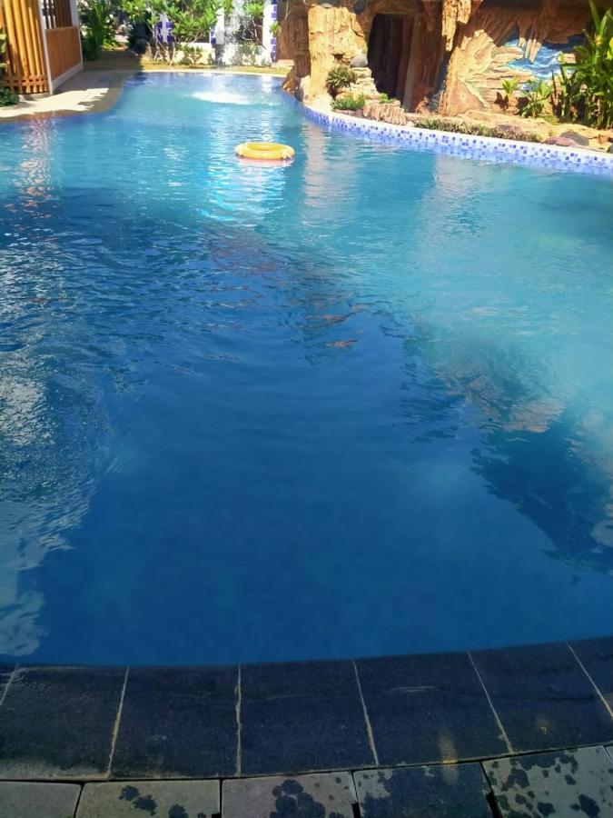 Long Beach Hotel Pangandaran Extérieur photo