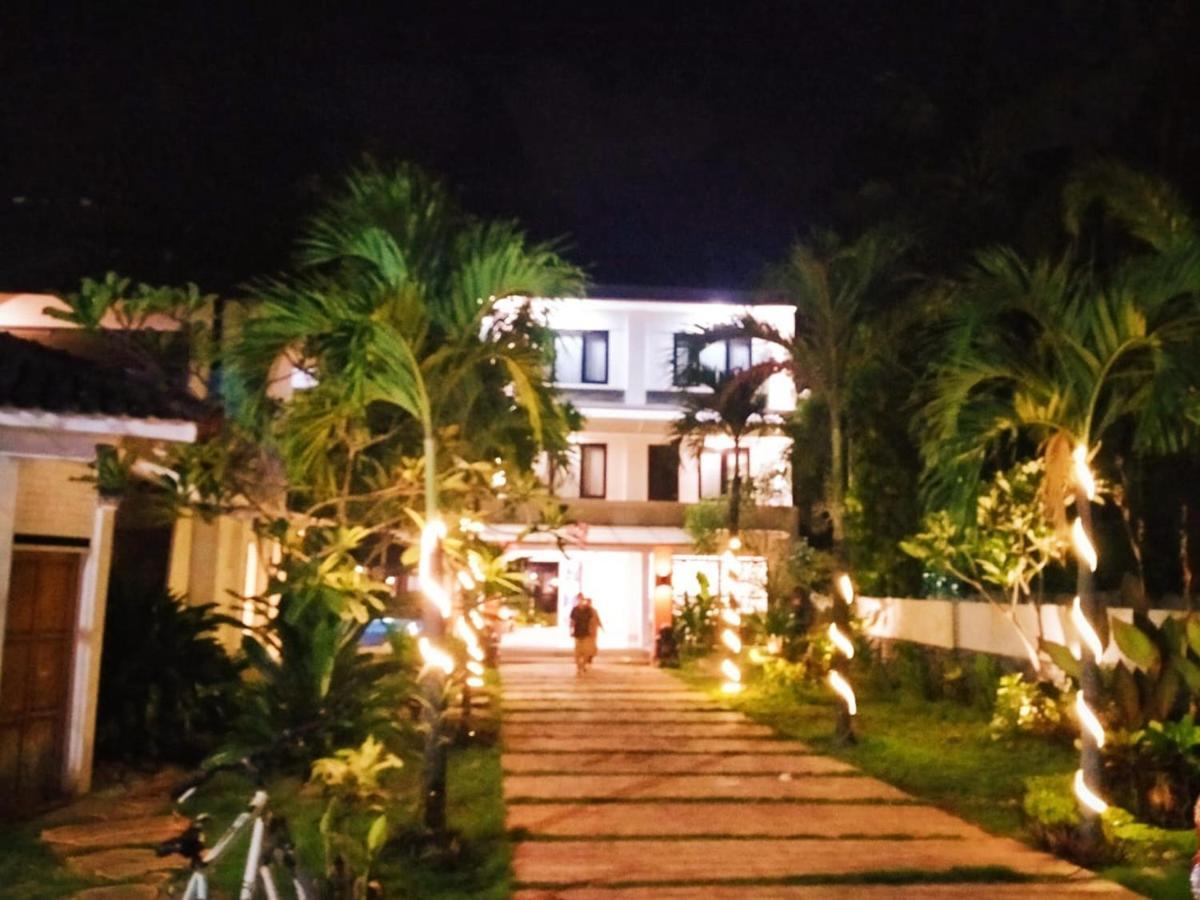 Long Beach Hotel Pangandaran Extérieur photo