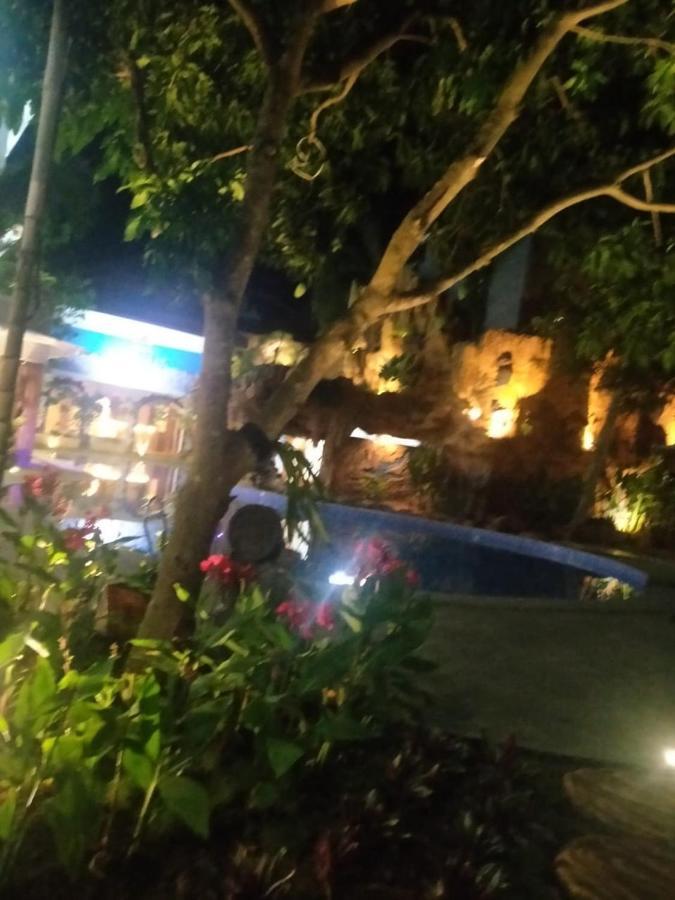 Long Beach Hotel Pangandaran Extérieur photo