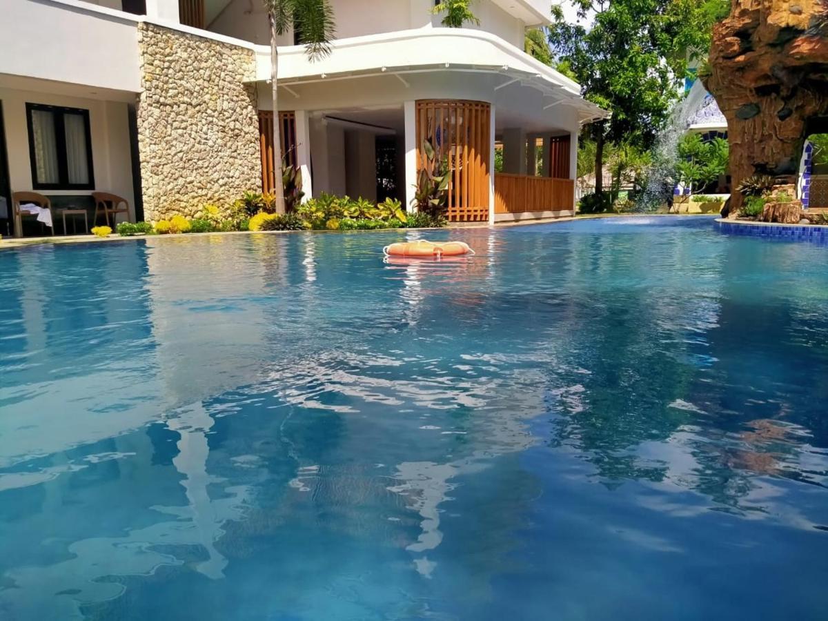 Long Beach Hotel Pangandaran Extérieur photo