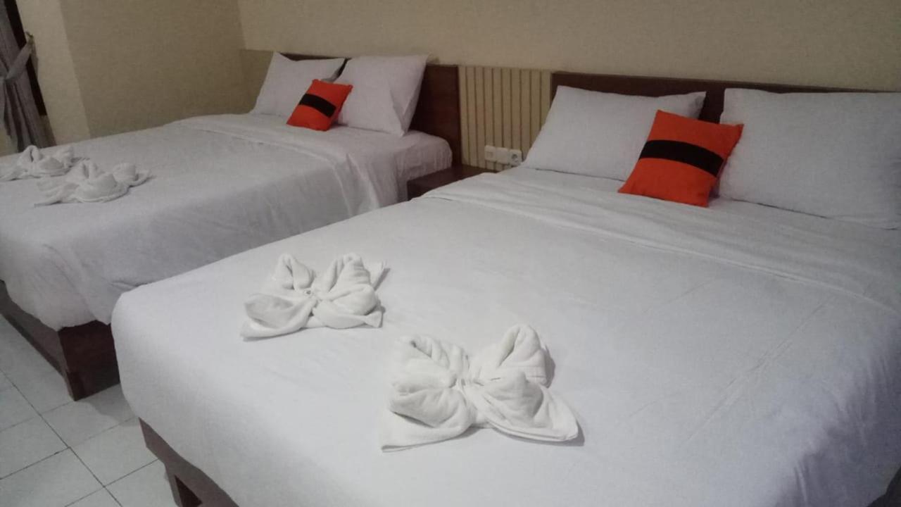 Long Beach Hotel Pangandaran Extérieur photo