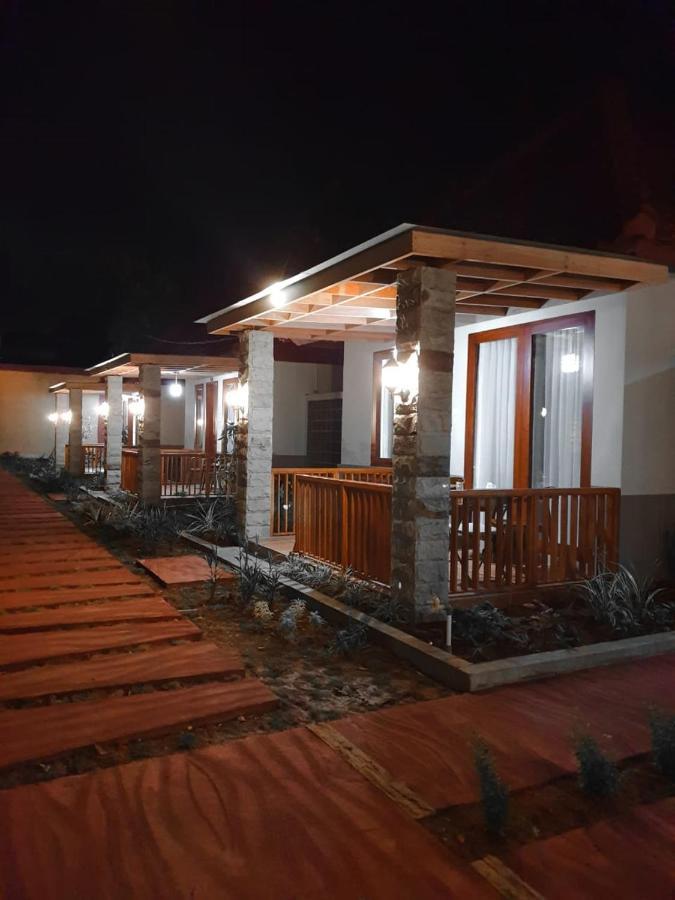 Long Beach Hotel Pangandaran Extérieur photo